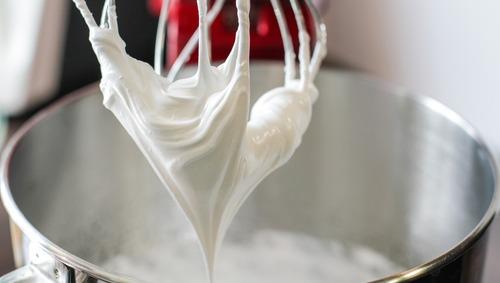 The right amount of air in creams?