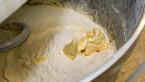 Fats versus Oils in The Mixing Process